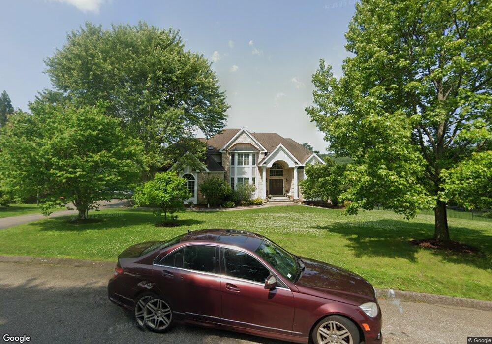 131 Coram Ln, Orange, CT 06477 - photo 1