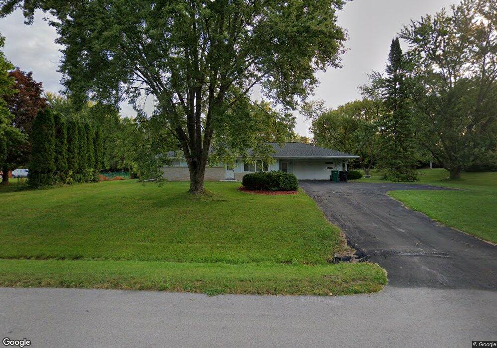 N78W16300 Carl Ross Dr, Menomonee Falls, WI 53051 - photo 1