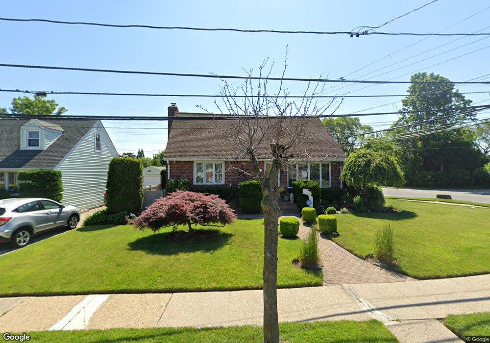 80 Bruce Terrace, Mineola, NY 11501 - photo 1