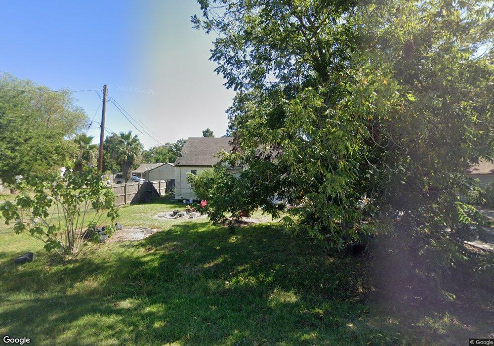 3030 26th St, Port Arthur, TX 77642 - photo 1