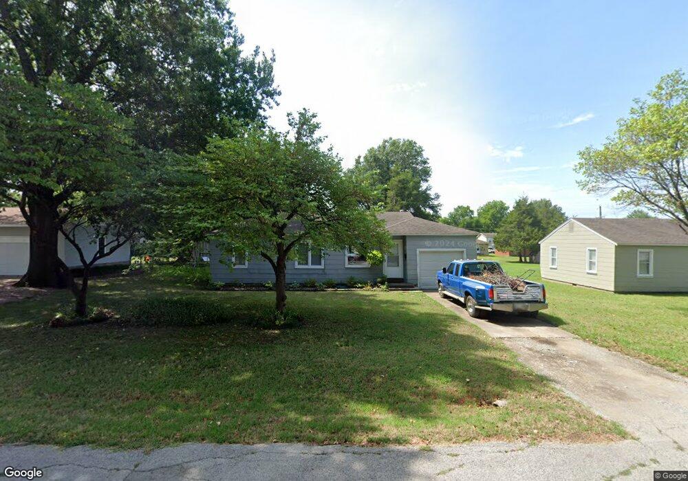 109 E 13th Place, Claremore, OK 74017 - photo 1