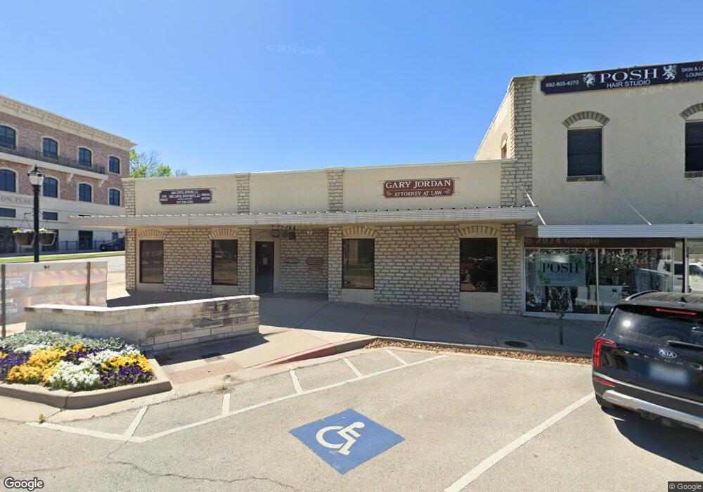 102 York Ave, Weatherford, TX 76086 - photo 1