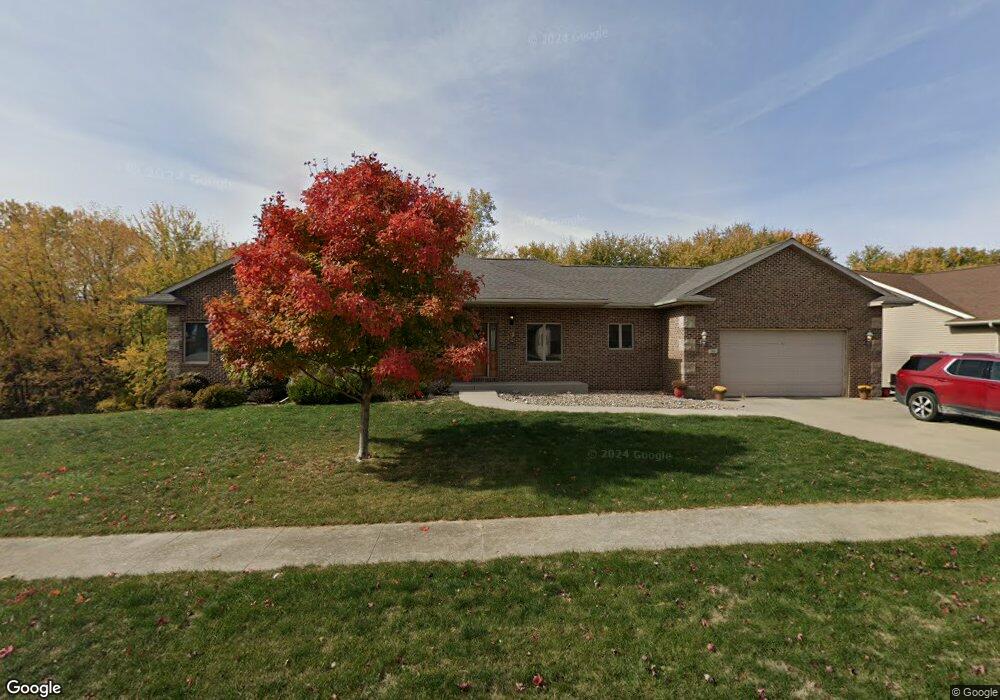 705 E 28th St S, Newton, IA 50208 - photo 1