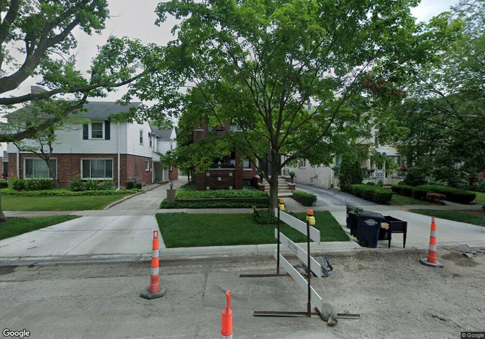 353 Rivard Blvd, Grosse Pointe, MI 48230 - photo 1