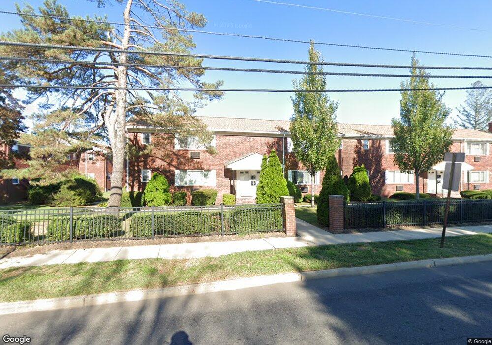 167 Wyckoff Rd unit b, Eatontown, NJ 07724 - photo 1