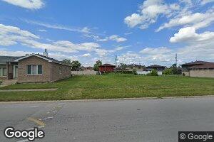 904 E 153rd St, Phoenix, IL 60426