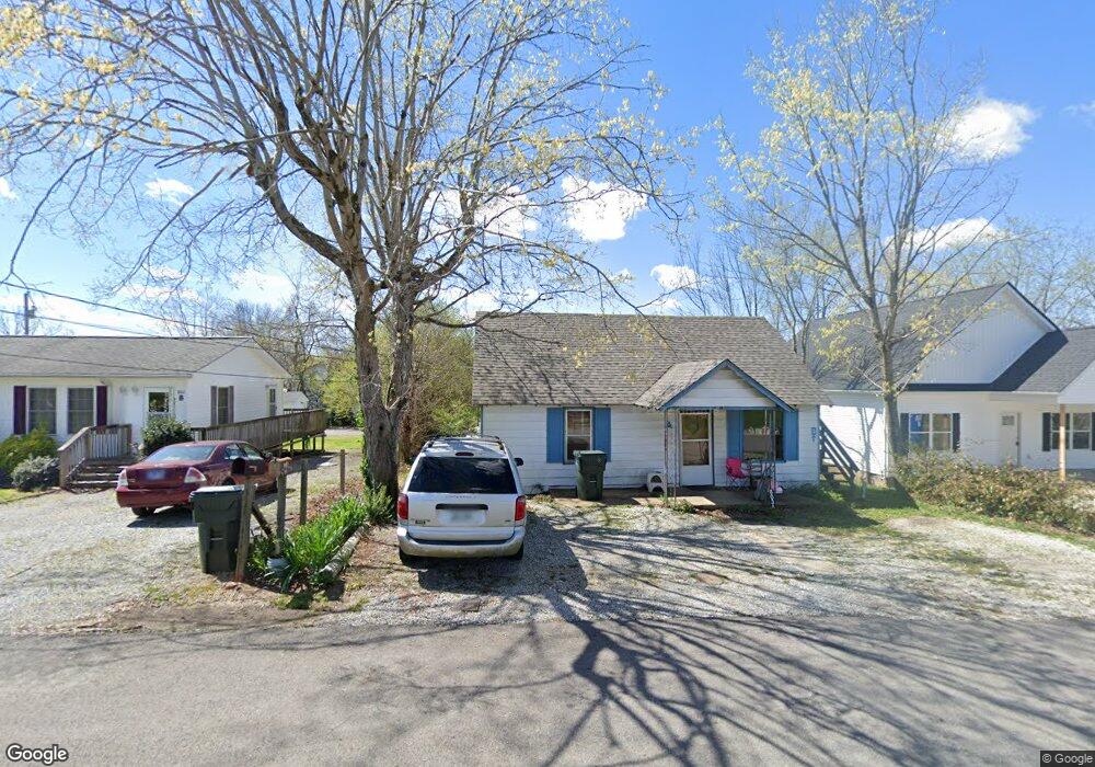 803 W 3rd St, Dickson, TN 37055 - photo 1