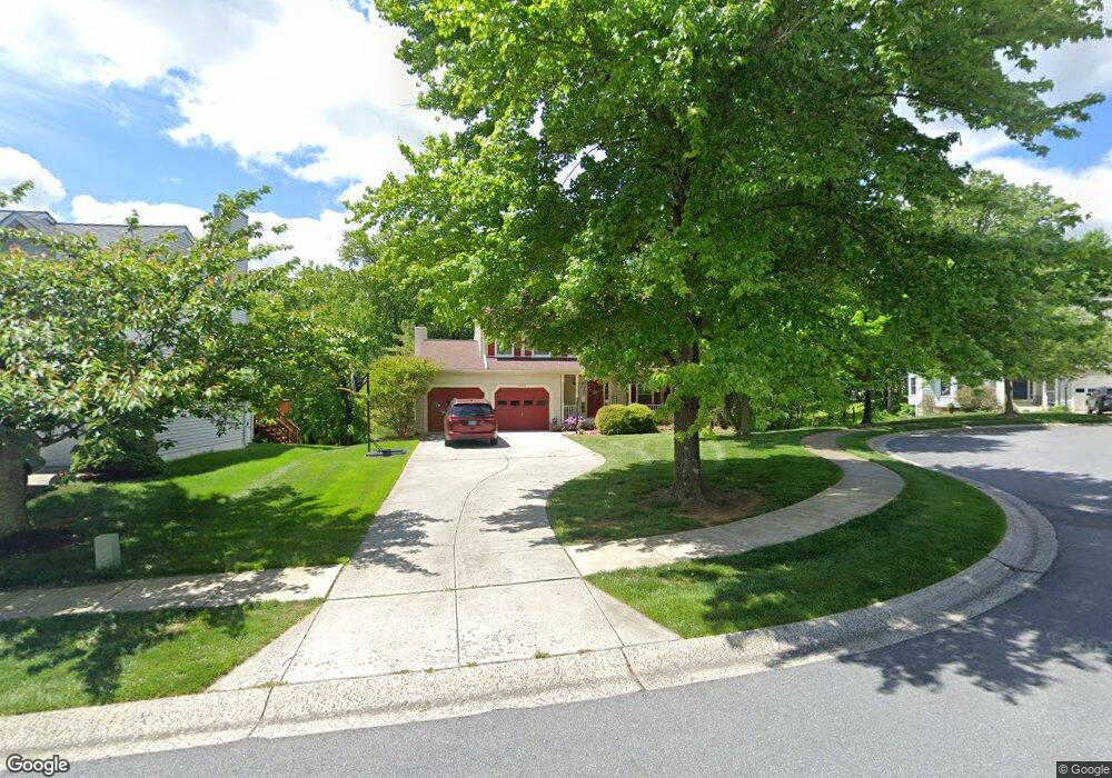 5645 Roundtree Ln, Columbia, MD 21045 - photo 1