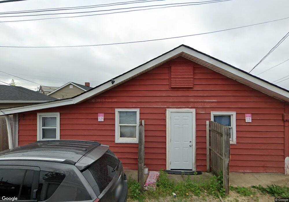 154 S 1st Ave, Beech Grove, IN 46107 - photo 1