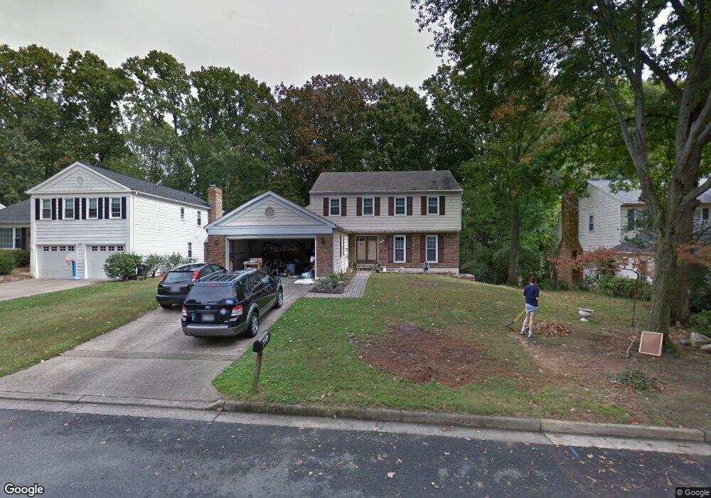 9338 Tovito Dr, Fairfax, VA 22031 - photo 1