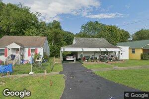 127 Main St, Hamlin, WV 25523