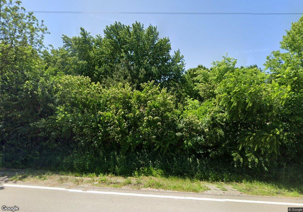 8745 SW 45th St, Topeka, KS 66610 - photo 1