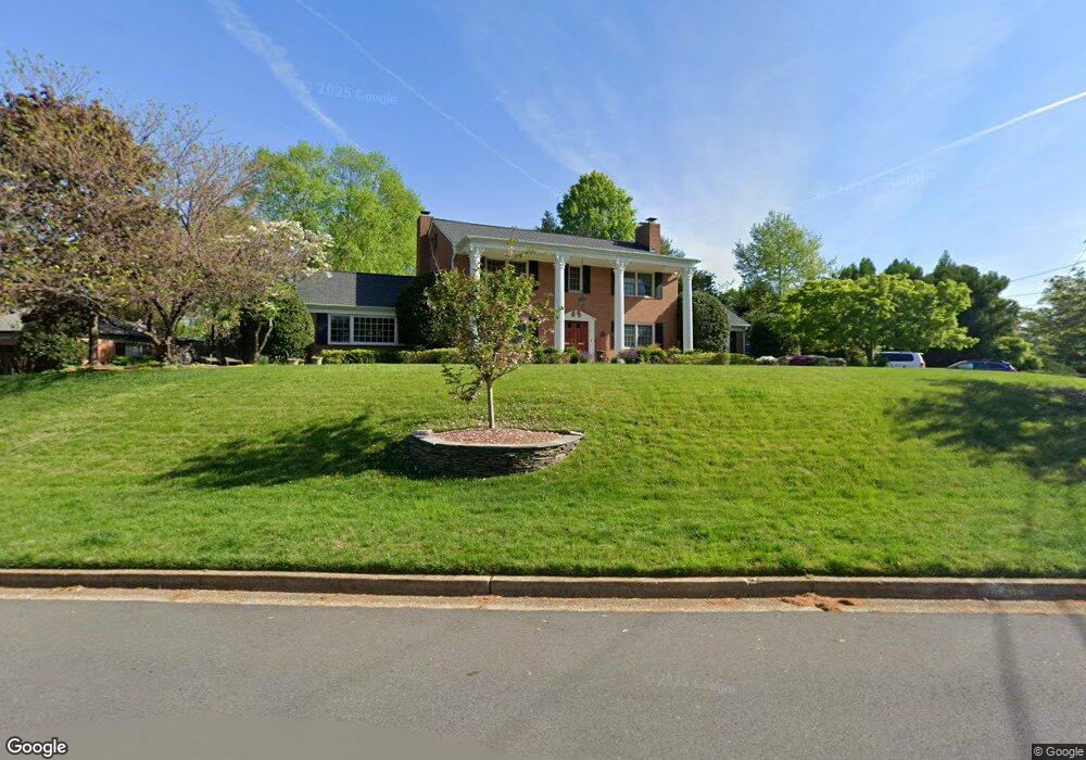 1300 Gatewood Dr, Alexandria, VA 22307 - photo 1