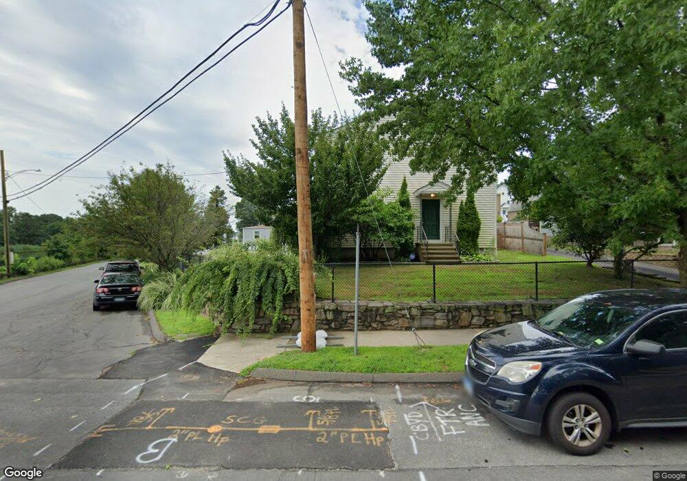 78 Riverside Dr unit 2, Fairfield, CT 06824 - photo 1