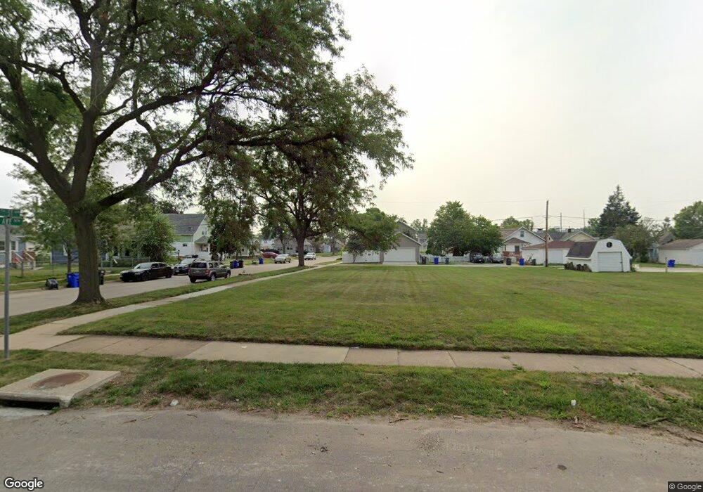 1345 9th St NW, Cedar Rapids, IA 52405 - photo 1