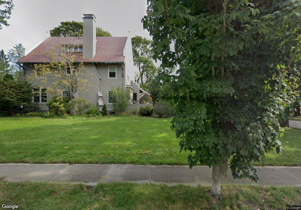 2 Cabot St, Winchester, MA 01890 - photo 1