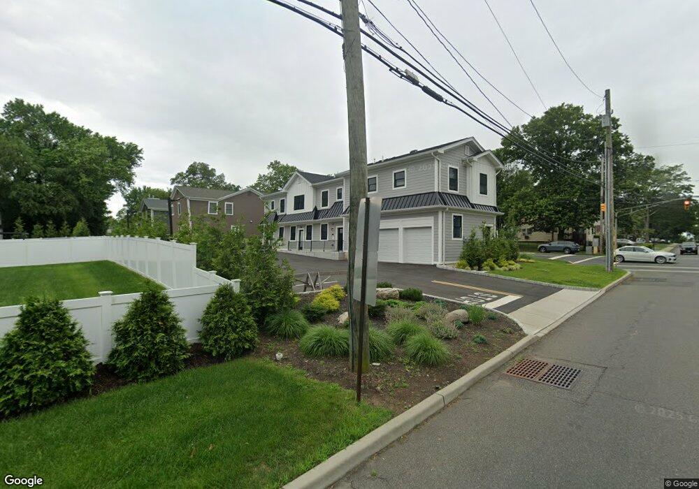 478 Knickerbocker Rd, Cresskill, NJ 07626 - photo 1