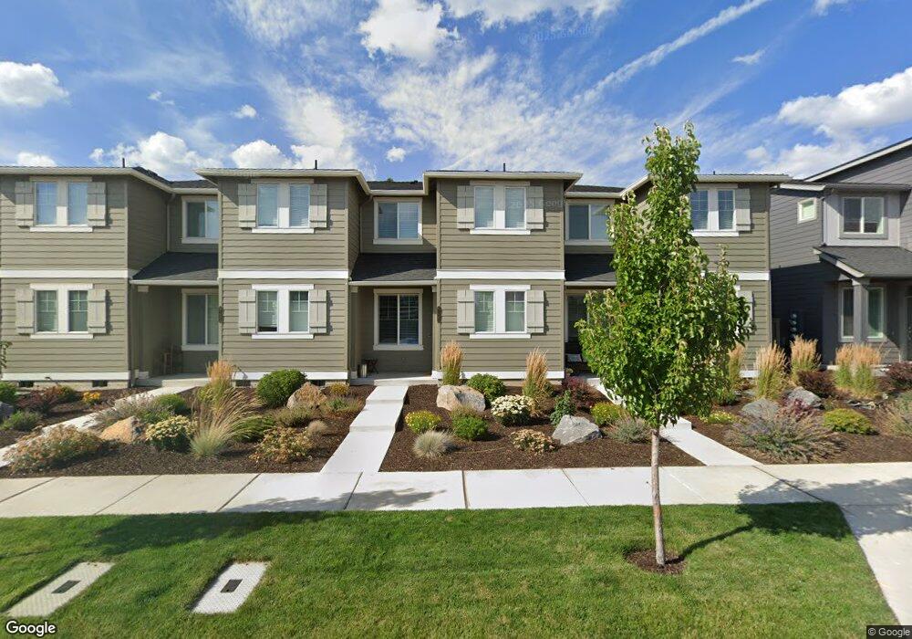 61642 SE Depot Loop, Bend, OR 97702 - photo 1