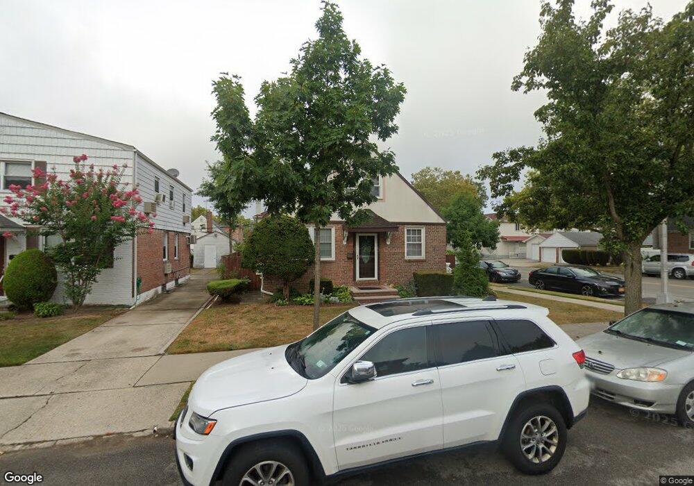 5304 190th St, Fresh Meadows, NY 11365 - photo 1