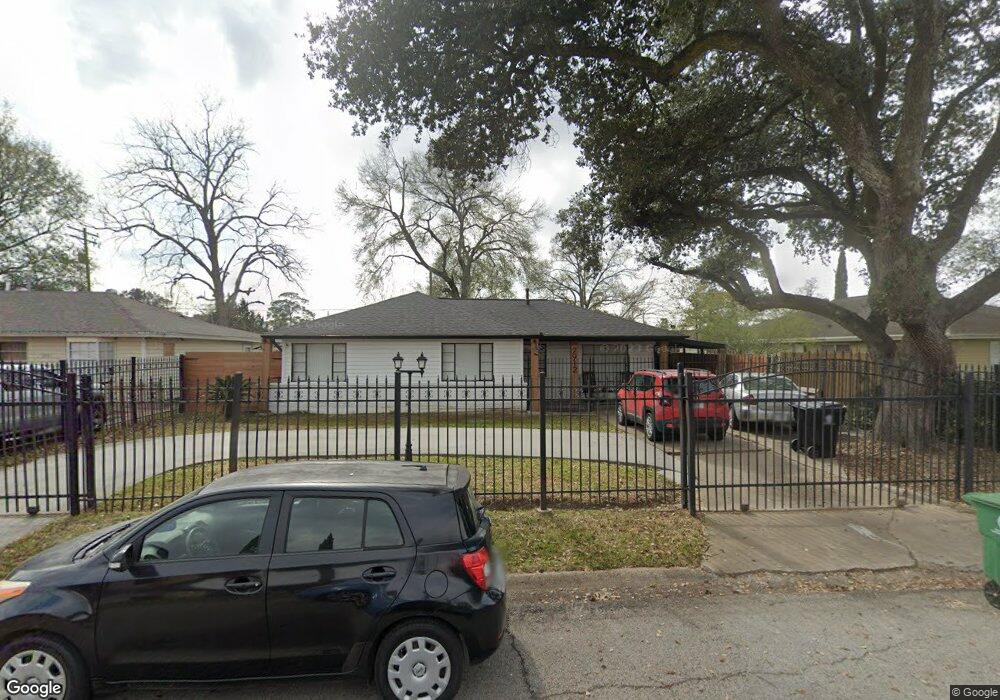 2912 Trenton Rd, Houston, TX 77093 - photo 1