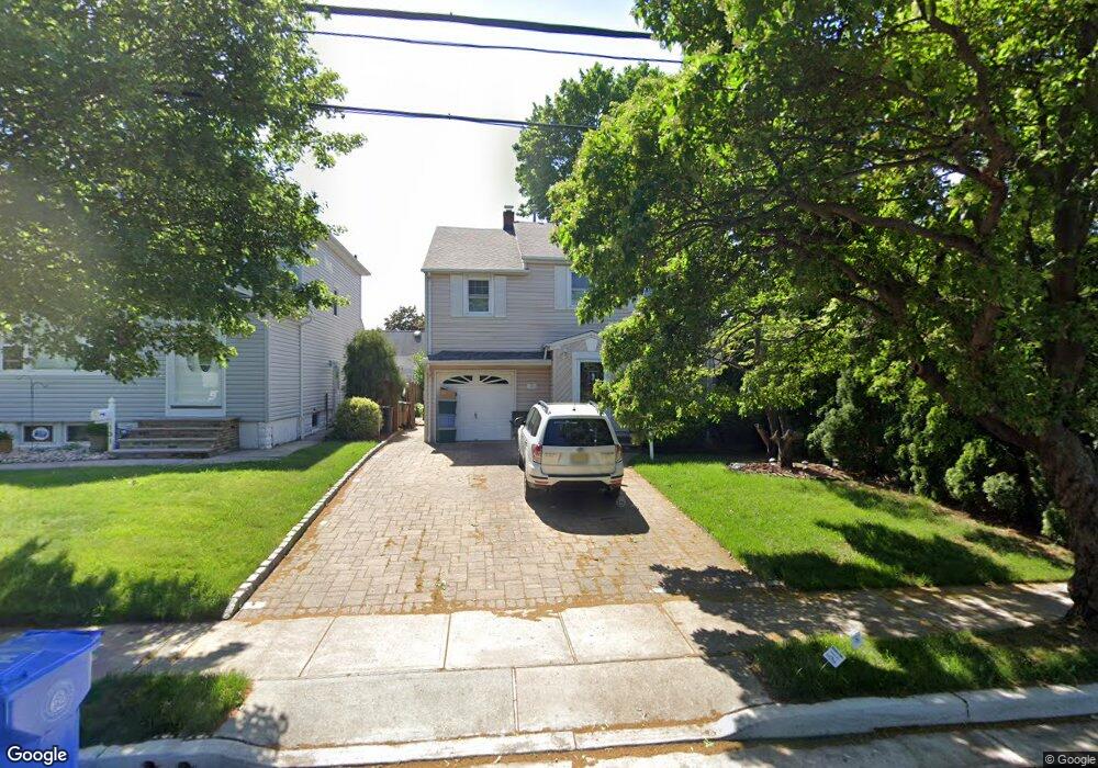 135 Edgewood Rd, Linden, NJ 07036 - photo 1