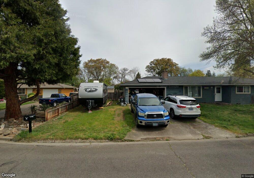 136 Donna Way, Medford, OR 97502 - photo 1