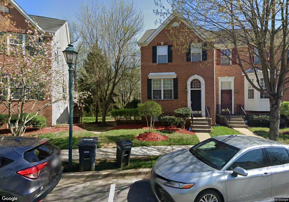 10211 Tulip Tree Dr, Bowie, MD 20721 - photo 1