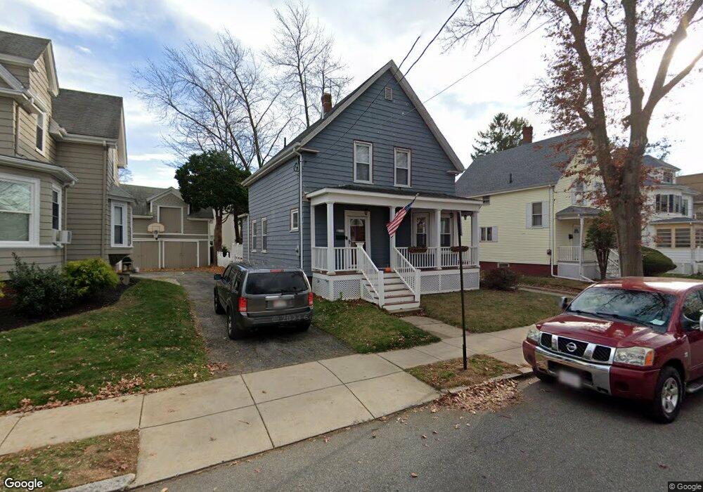 31 Hampden St, Swampscott, MA 01907 - photo 1