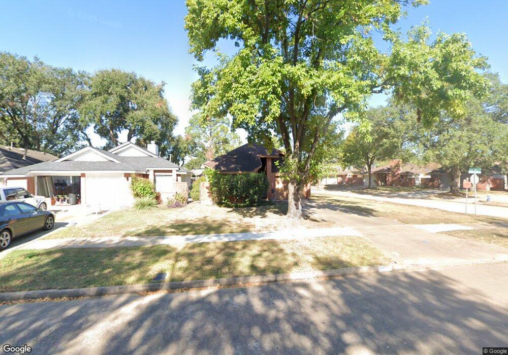 8639 Laurel Trails Dr, Houston, TX 77095 - photo 1