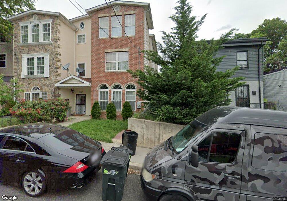 5208 Queens Stroll Place SE, Washington, DC 20019 - photo 1