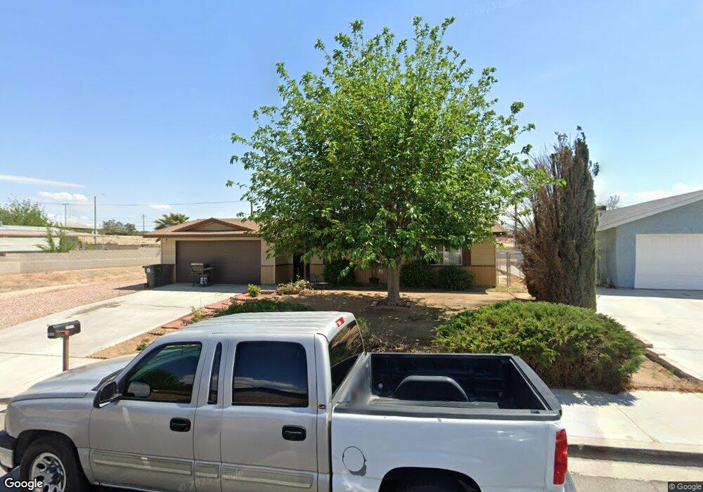 16237 Wimbleton Dr, Victorville, CA 92395 - photo 1