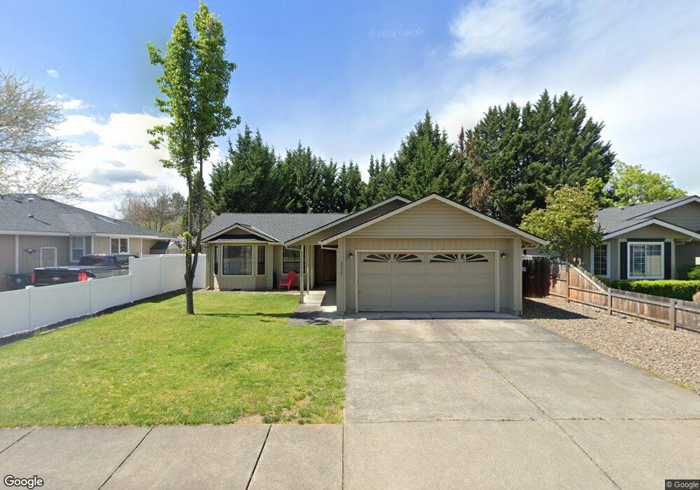 328 Joseph St, Central Point, OR 97502 - photo 1