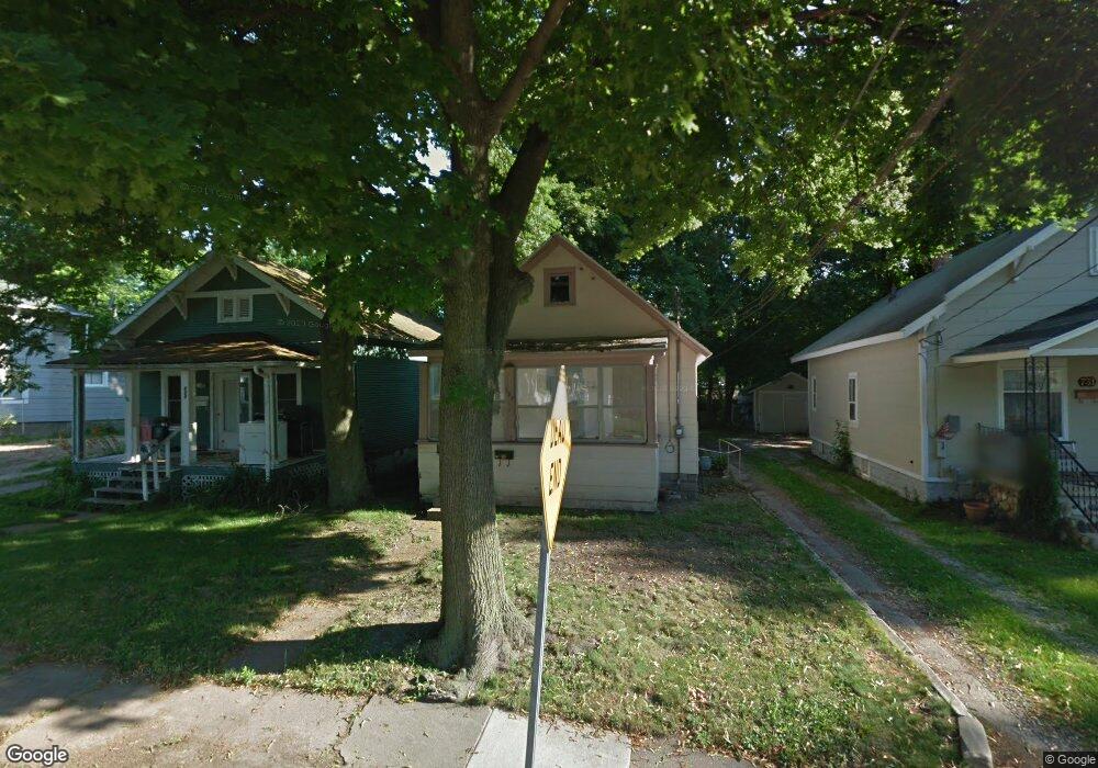 727 Beulah St, Lansing, MI 48910 - photo 1