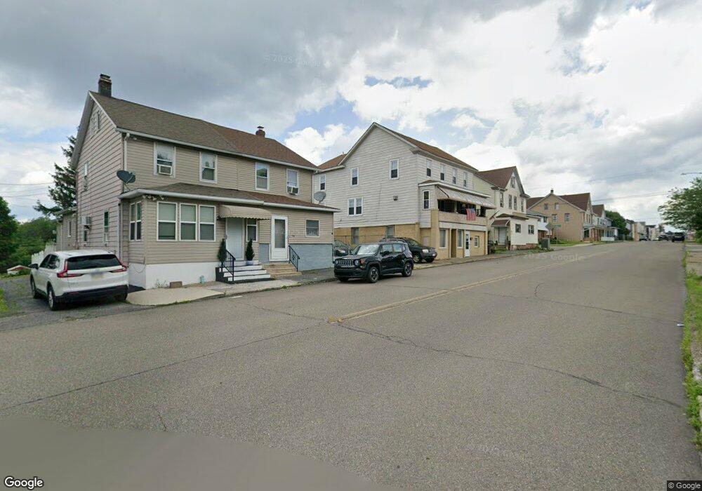 311 W Blaine St, McAdoo, PA 18237 - photo 1