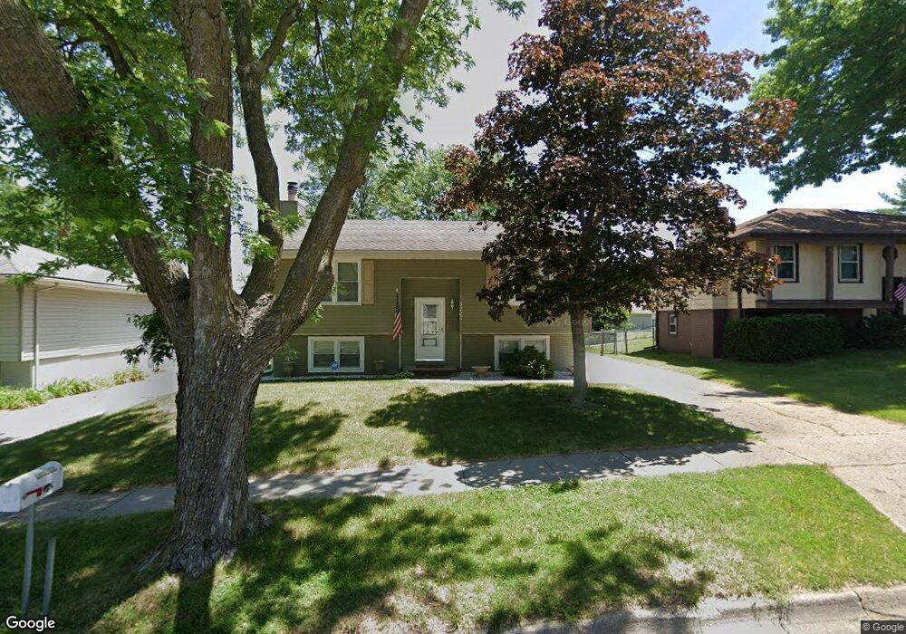 3223 SE 21st St, Des Moines, IA 50320 - photo 1