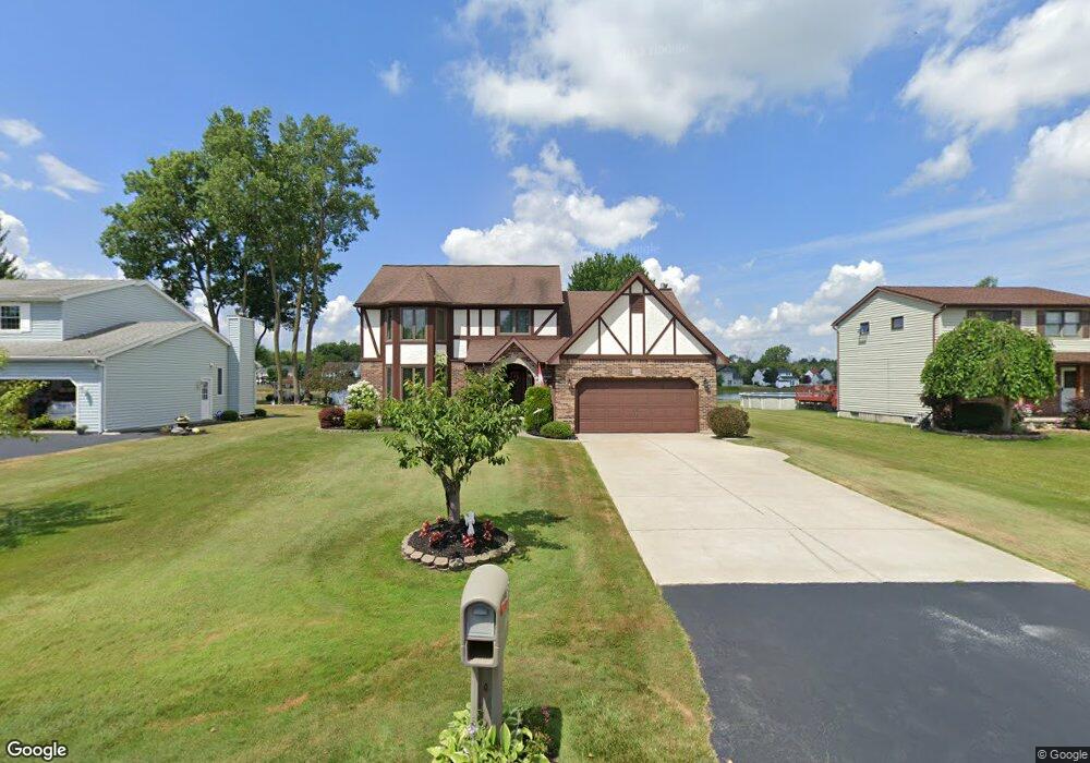 7270 Winbert Dr, North Tonawanda, NY 14120 - photo 1