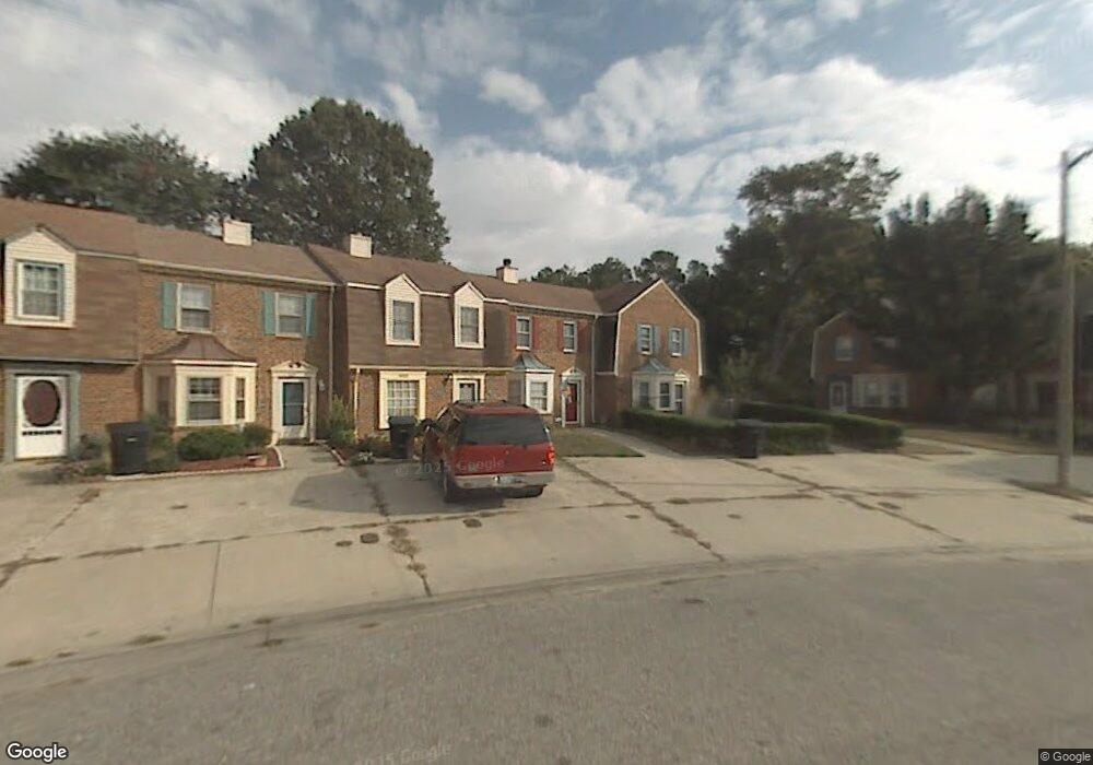 5721 Rivermill Cir, Portsmouth, VA 23703 - photo 1