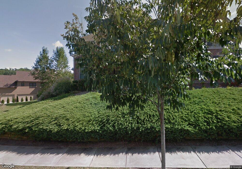 709 Crescent Cir, Canton, GA 30115 - photo 1