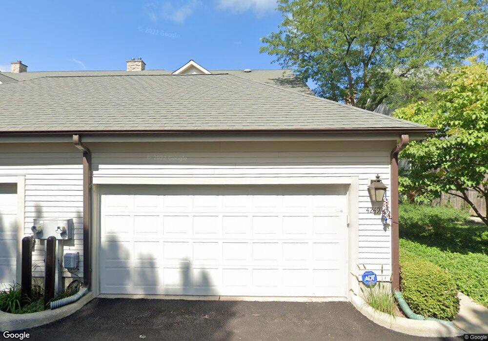 4251 Linden Tree Ln unit 2, Glenview, IL 60026 - photo 1