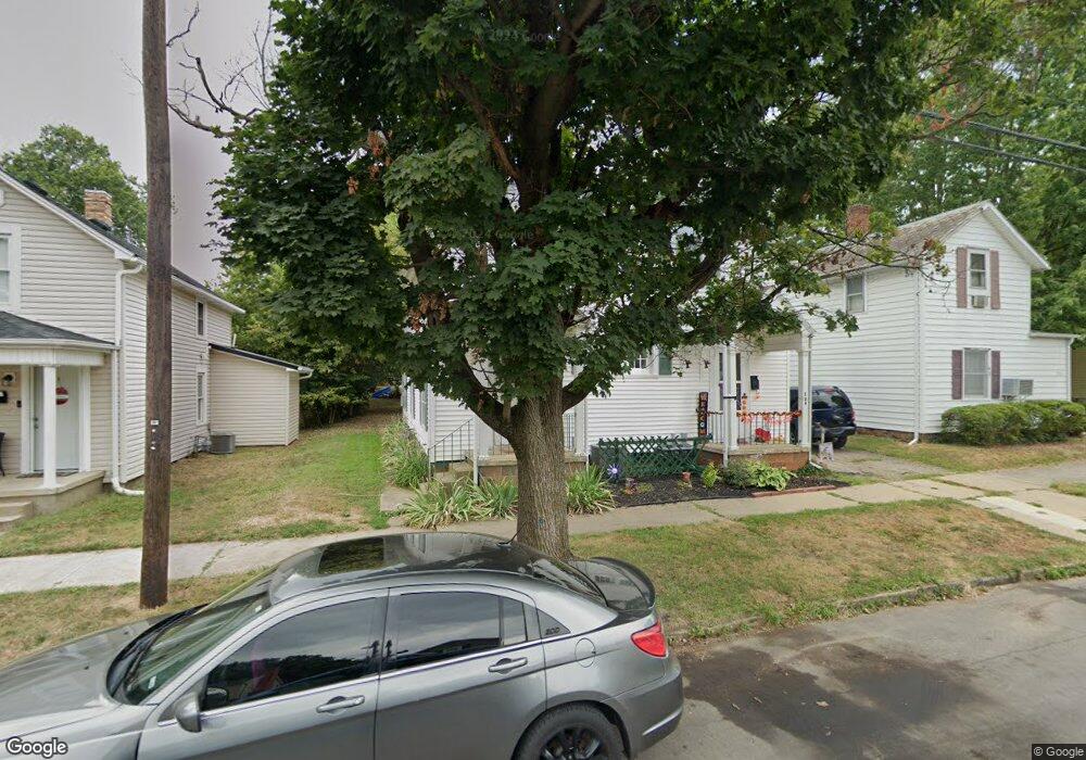 726 N Maple St, Lancaster, OH 43130 - photo 1