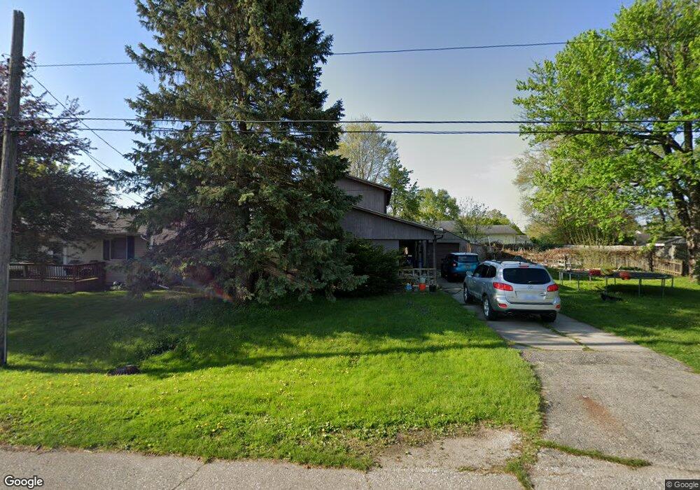 1038 Coolidge Dr, Flint, MI 48507 - photo 1