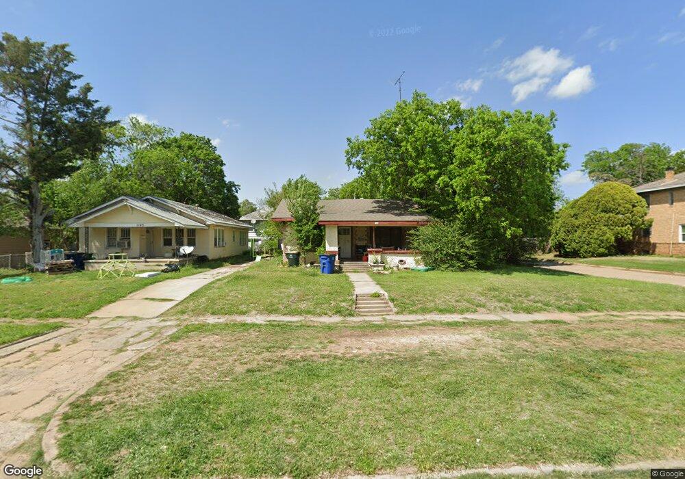 1101 W Chestnut Ave, Duncan, OK 73533 - photo 1