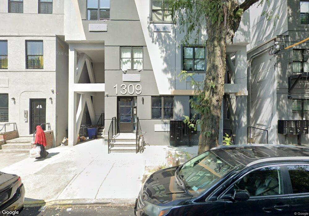 1309 Findlay Ave, Bronx, NY 10456 - photo 1