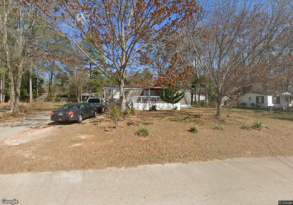 281 Lakeview Dr, Locust Grove, GA 30248 - photo 1