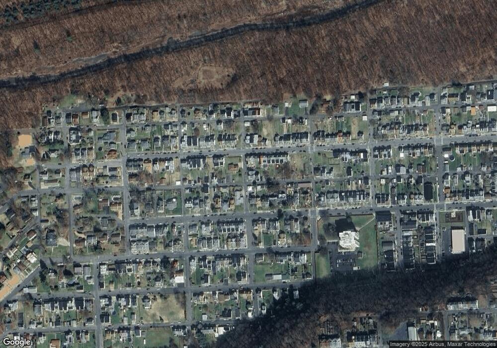 1497 W Water St, Coal Township, PA 17866 - photo 1