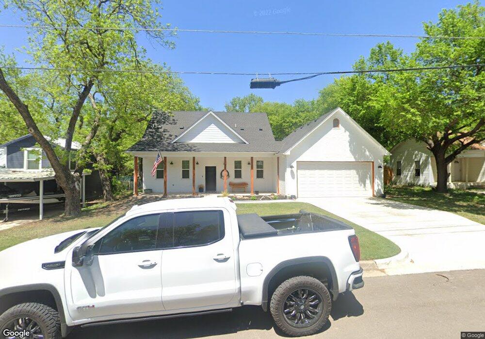 313 Soward Ave, Weatherford, TX 76086 - photo 1