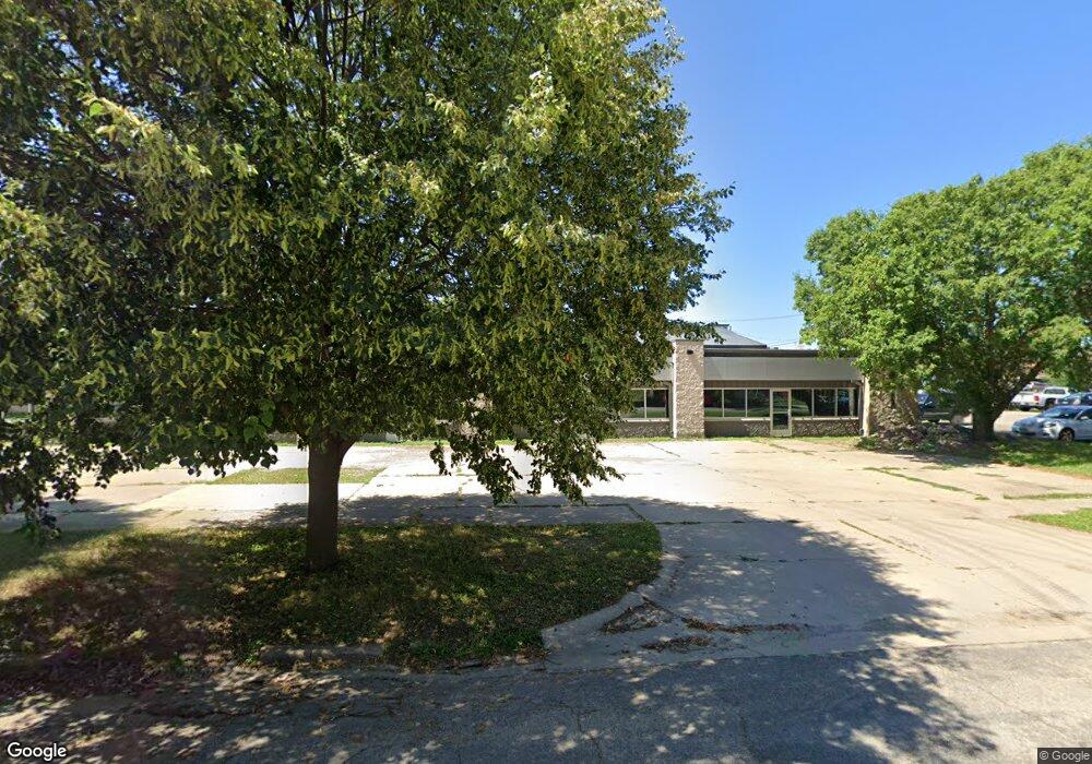 218 4th Ave SW, Cedar Rapids, IA 52404 - photo 1