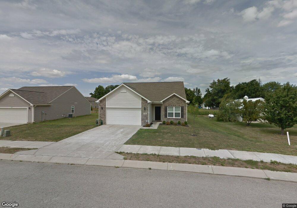 305 Shadetree Ln, Sheridan, IN 46069 - photo 1