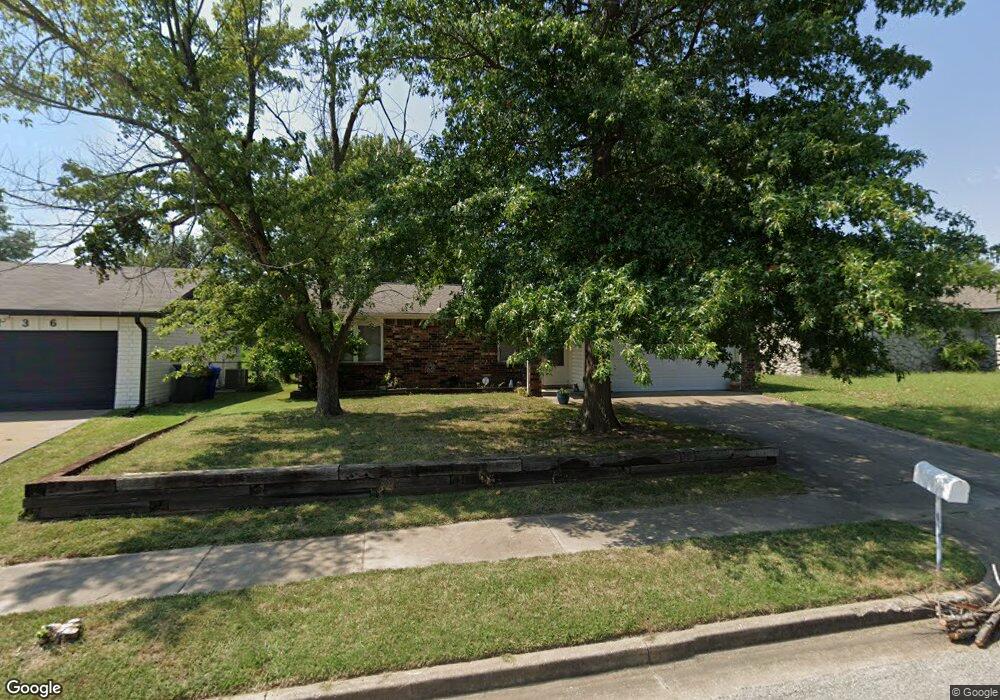 1732 S Pine Ave, Broken Arrow, OK 74012 - photo 1