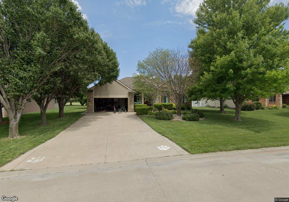 1205 Turkey Creek Dr, McPherson, KS 67460 - photo 1